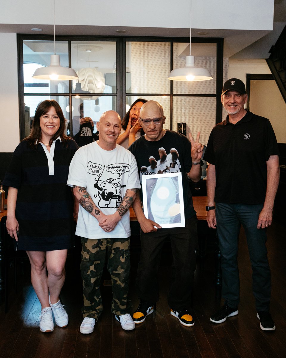 Congratulations to Prince 85 on his @canmuspub & @Music_Canada Songwriting and Music Publishing Award for his writing on the 8x Platinum Single “Die For You” by @theweeknd ! The award was presented by Kilometre Music Group. 📷: @ rl.serrano
