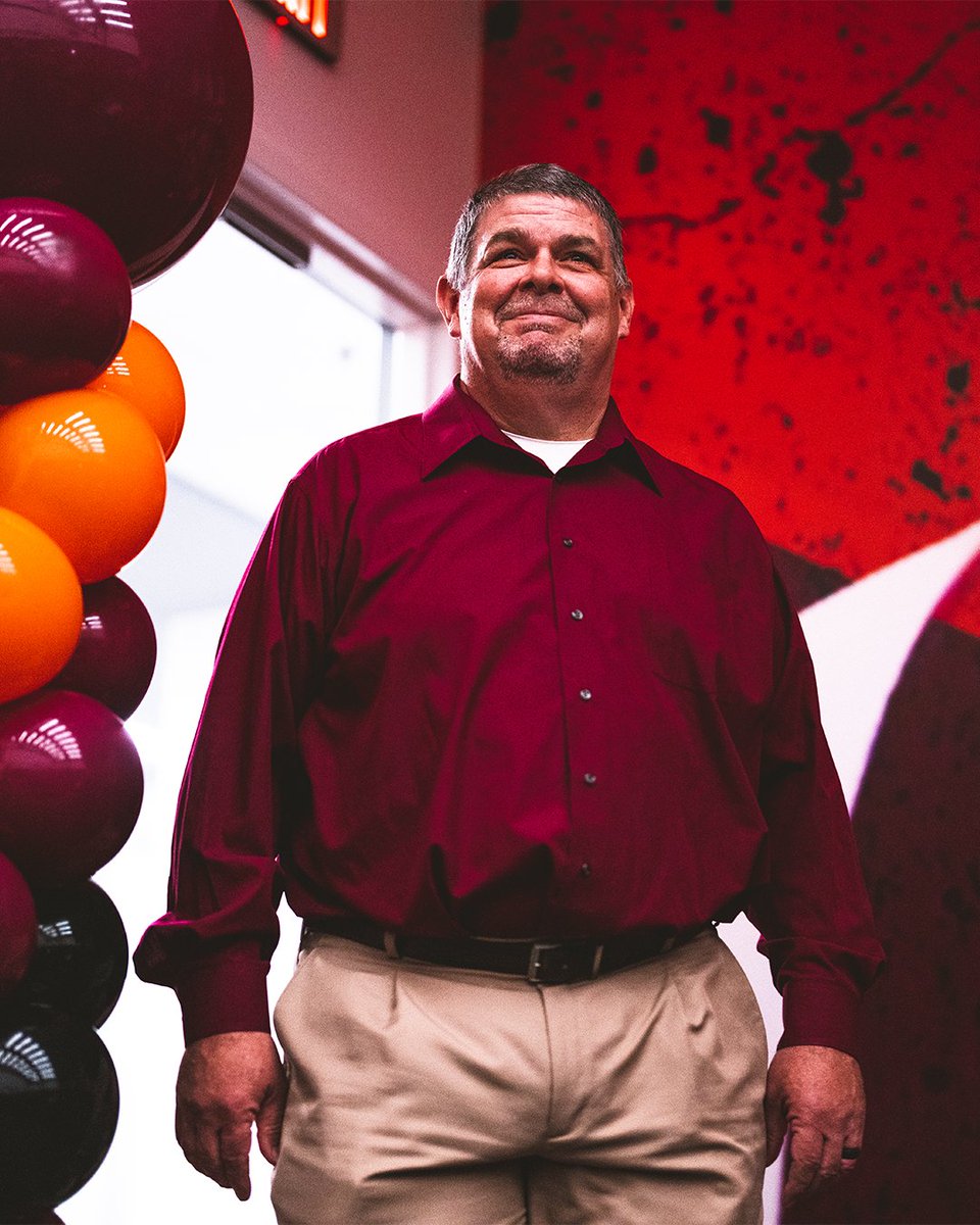 Happy birthday S/O to offensive line coach Ron Crook (<a href="/Crook_VT/">Ron Crook</a>) 🎉 

#ThisIsHome