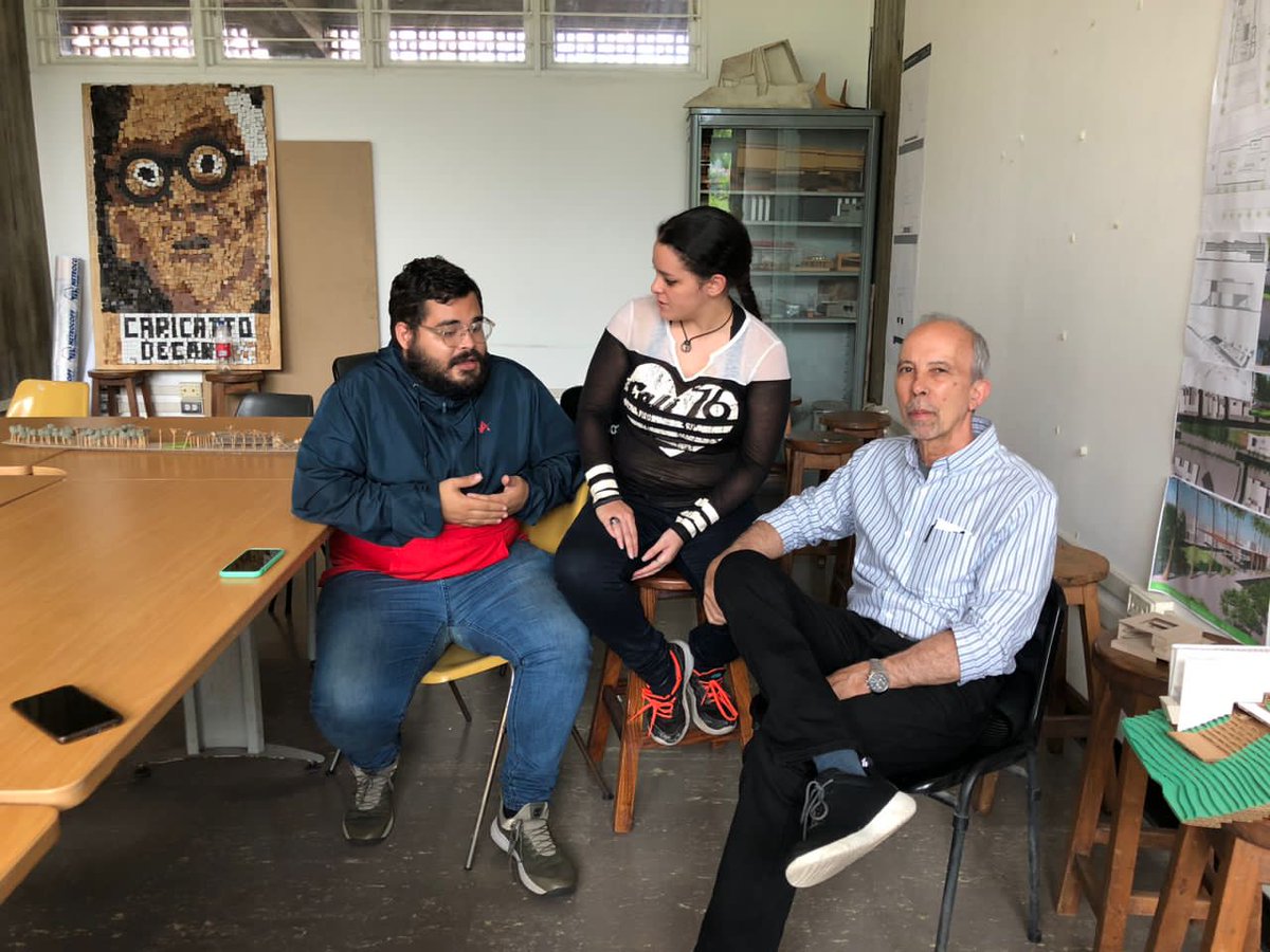 El presidente de la FCU de la Universidad Central de Venezuela (UCV), Jesús Mendoza, se reunió con Víctor Rago, candidato del Consenso Académico para rector.

Mendoza señaló que la universidad necesita un cambio desde las bases a través de un consenso académico.