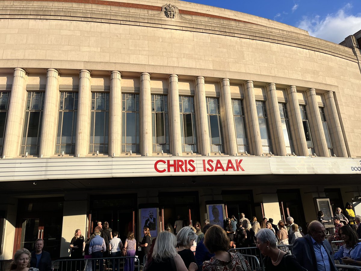Looking forward to this 🎸🎵#chrisisaak