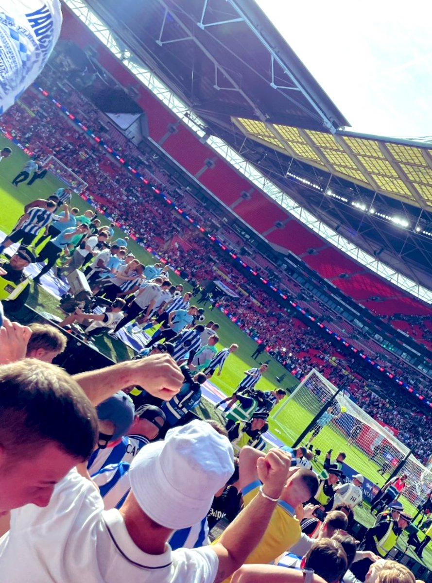 littlefrets23's tweet image. A month ago today 🥳 a nice quiet month 🥴… but ohhh what a day 💙🦉💙 #wembly #swfc