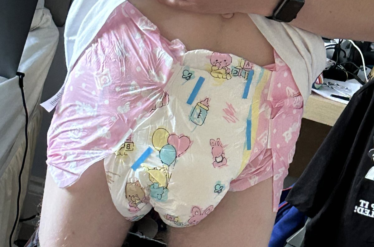 ABDLCally's tweet photo. Had a wittle accident #ABDL #diaperboy #gay #ageplay #diaper https://t.co/4OYavxCcrz