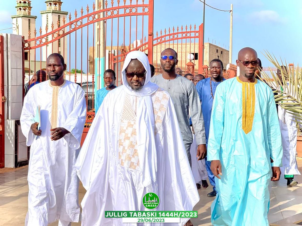 GMDSDiass's tweet photo. Les images de la Prière de Tabaski à la Grande Mosquée de Darou Salam Diass sous la direction de Mawlaanaa Serigne Sidy MBACKÉ Mbour https://t.co/chLqFGjFgm