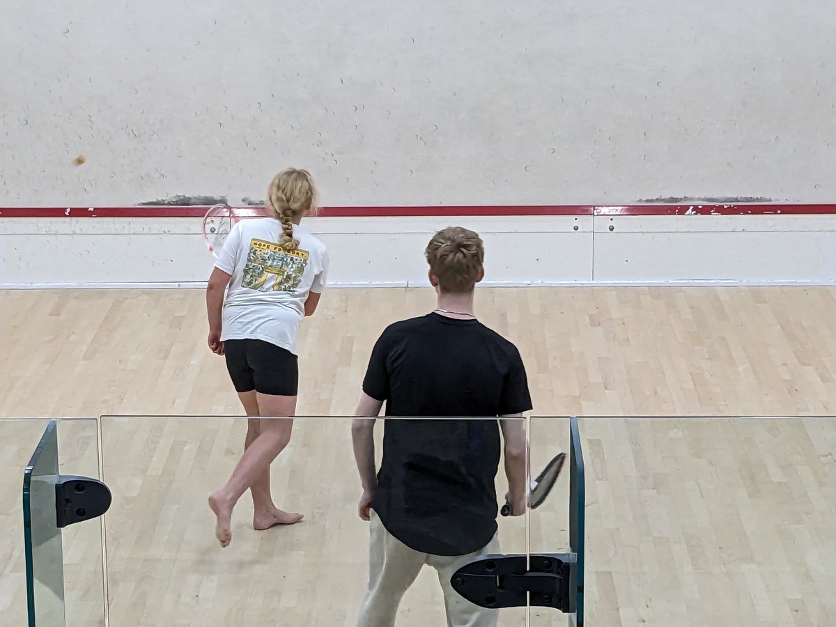 MrMarshallclass's tweet photo. All of KS2 @shireoakce have had a fun time today @ChapelAClub playing squash and tennis. These Learning Through Sport Week activities might have inspired the #Wimbledon champion of 2033. https://t.co/qe9jrgUE6p