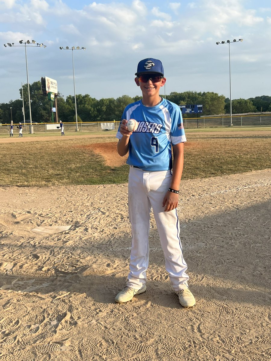bsdye's tweet photo. Picture this @tommywhite44 - My son gets your autograph before the WF game and you hit the walk off HR. He then plays a game on Wed and hits his first 💣himself. Return to watch games 2 &amp; 3. Thanks for inspiring the young fans!  #catxpower #TommyTanksFanForLife https://t.co/HyE3MN7LIU