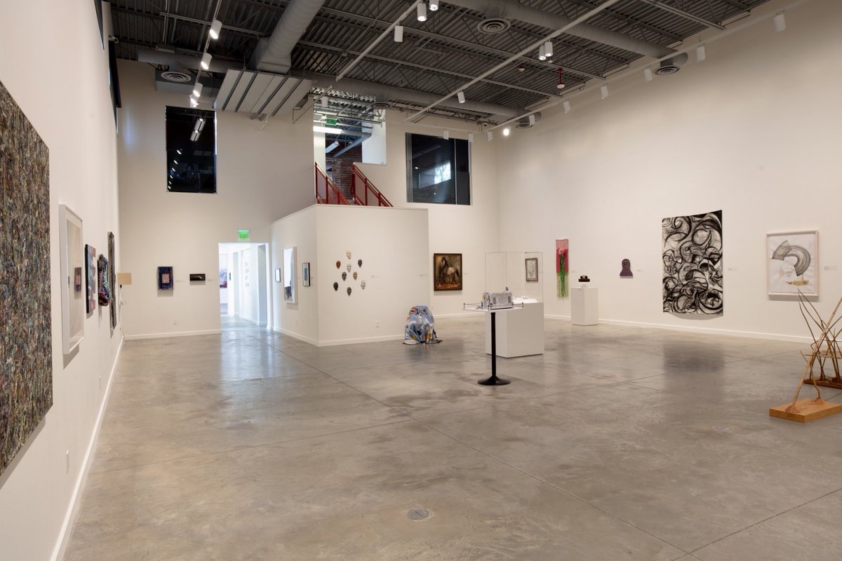 TransformerStat's tweet image. The Cleveland Museum of Art announces it will assume ownership, management, and daily operations of Transformer Station starting in July.
 
For more information, upcoming exhibitions, and summer events, follow @ClevelandArt and visit bit.ly/42ZPah7.