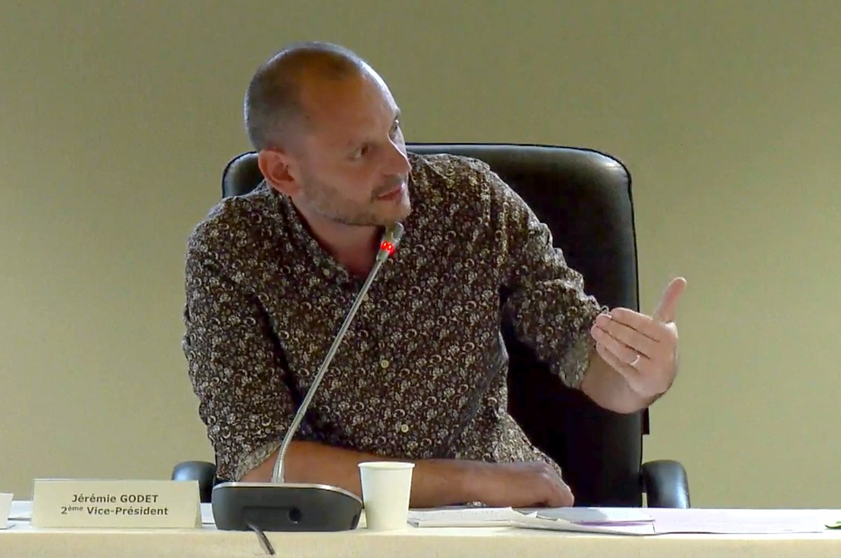 🟢Ambition Forêt 2030 🌳
<a href="/godet_jeremie/">Jérémie Godet 🌻🍉</a> : "Au delà du risque incendie 🔥, la Région, du fait de son chef-de-filât sur les questions climatiques, doit mener des études systémiques sur la gestion des risques liés au dérèglement climatique."