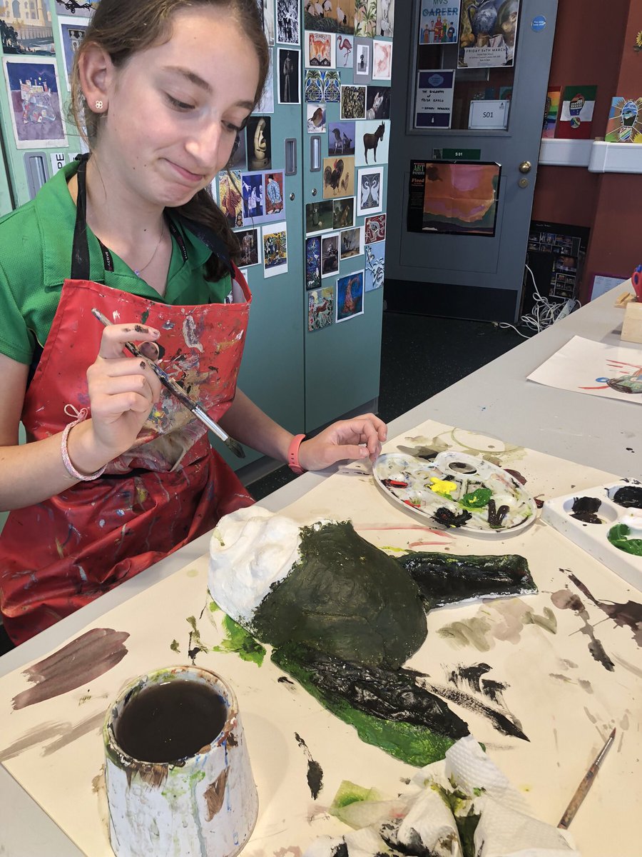 MaidaValeArt's tweet photo. #MaidaValeSchool #MaidaValeArt #MaidaValeYear7 7s started to paint their #Gargoyle and #Grotesque #Modroc #Masks. They learnt how to #Stipple with #acrylic #paint. https://t.co/UHhmHAYMbF