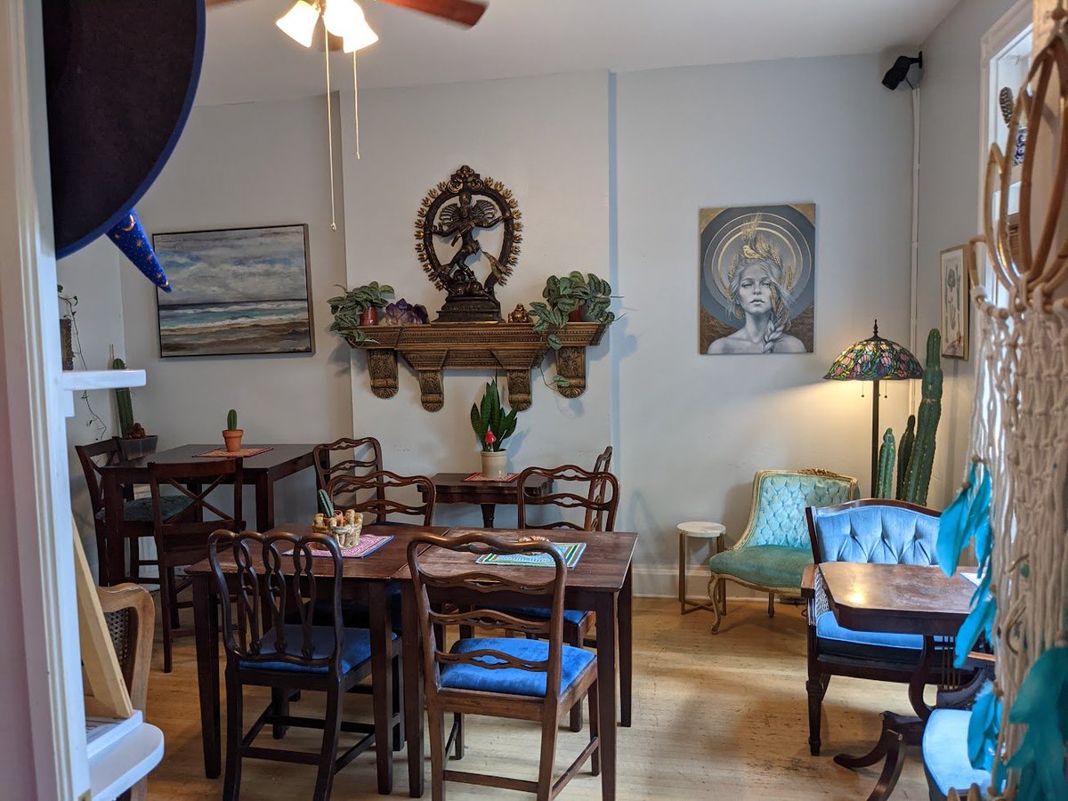 SarahAMcManus's tweet photo. The Plant Magic Cafe (@PlantMagicCO) was such a beautiful space! Plants, art, very healthy-looking cacti, delicious "chagaccino" drinks, great convos

They're doing a lot of interesting stuff with their nonprofit: https://t.co/0xtgoN7aGh https://t.co/VhniURghSv