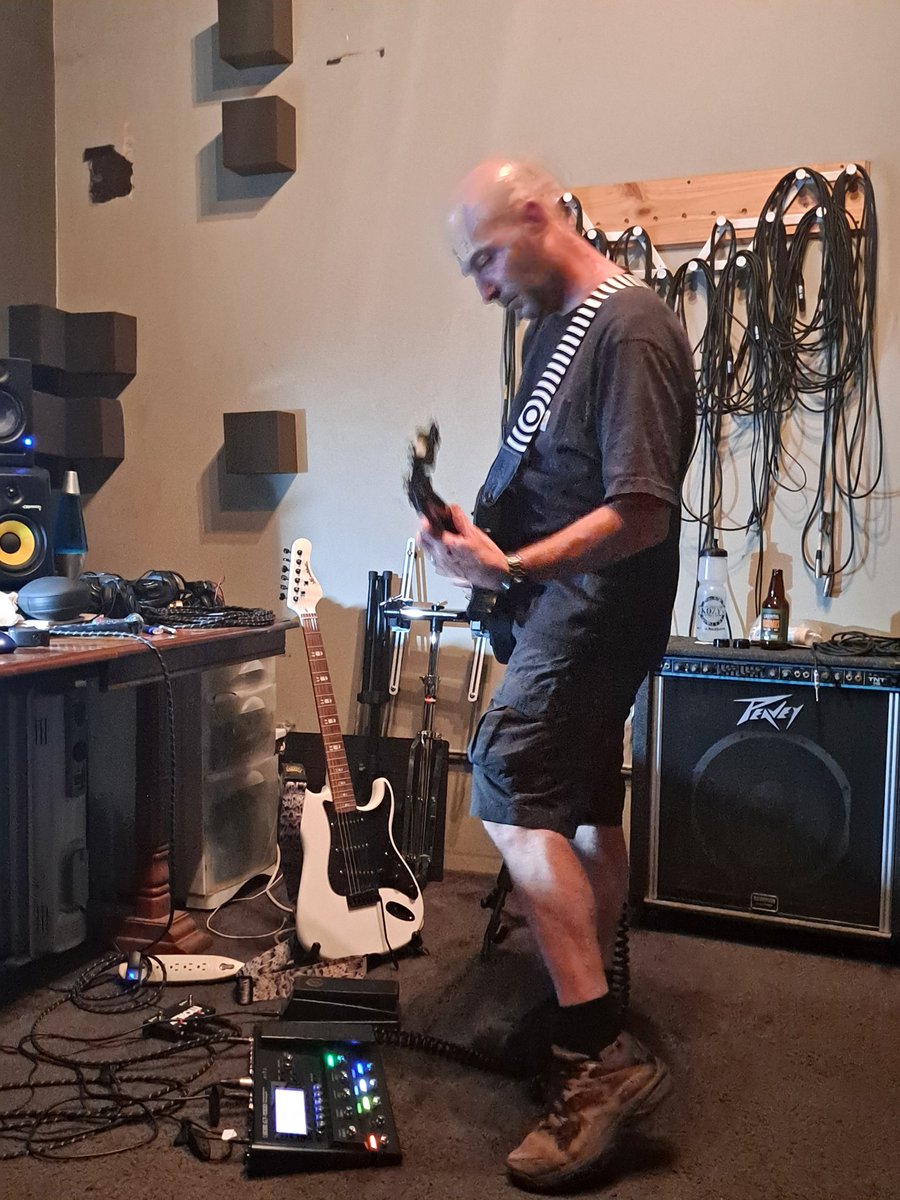 Modiviccan's tweet image. Eric was laying down guitar tracks last night for "Anyway You Let Go" and "What Have You"
#Chicagomusic
#recordingstudio 
#rockband