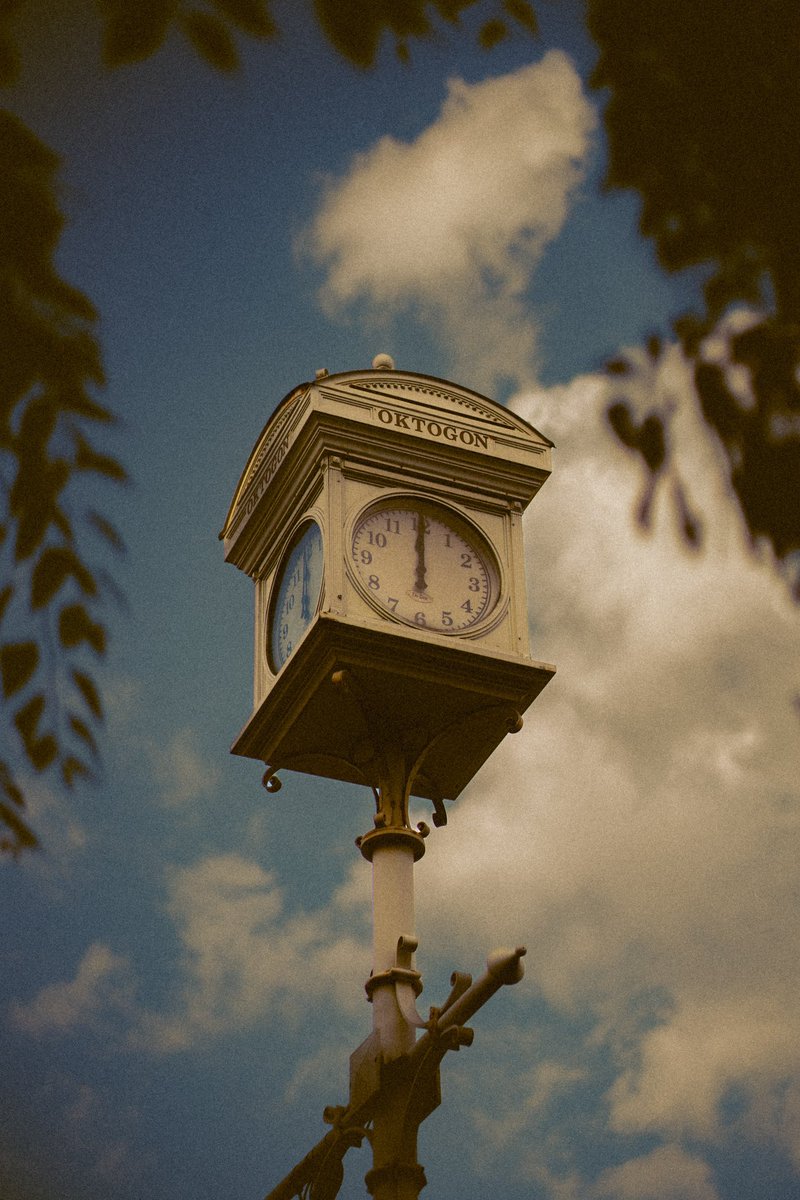 retro time //
Trying a new way of editing my shots, more 80s retro style shots incoming