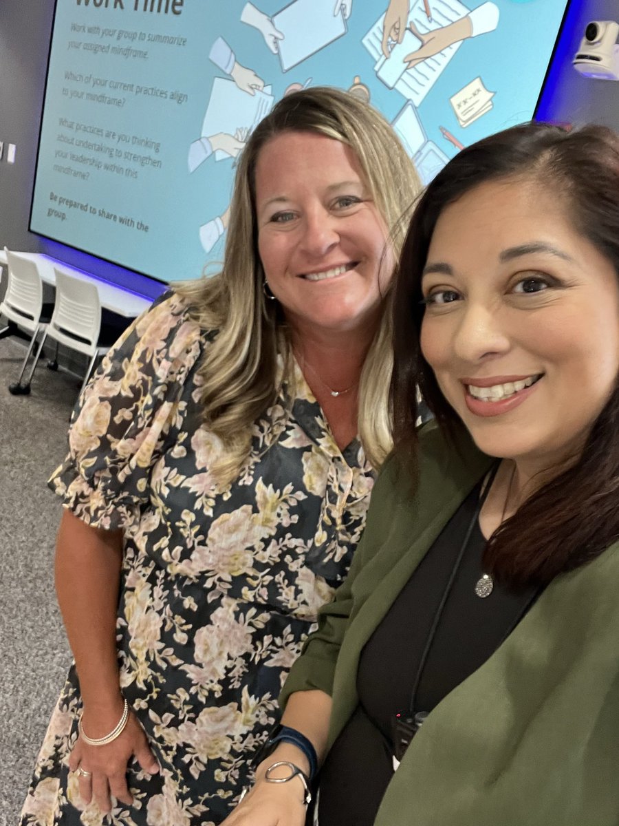 Region12Leaders's tweet photo. We kicked off our Leadership Series (cohorts 1 & 2) this week… if you missed session 1 there’s still time to get registered to participate in the remainder of the series. For more info >> https://t.co/PBB9zYwYzB #R12LLAC https://t.co/GAJ42Q1Ka9