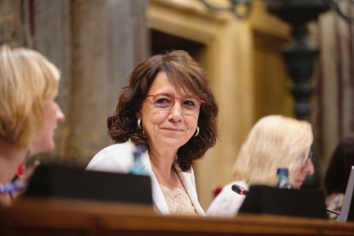 Anna_Erra's tweet photo. En el ple monogràfic d’Educació al @parlamentcat s’ha arribat a acords de país per defensar i reforçar l’escola catalana i el model lingüístic. Amb propostes per fer-la més inclusiva i combatre l’abandonament i el fracàs escolar. Valors i entesa pensant en el futur de Catalunya. https://t.co/cxhPYZNqlQ