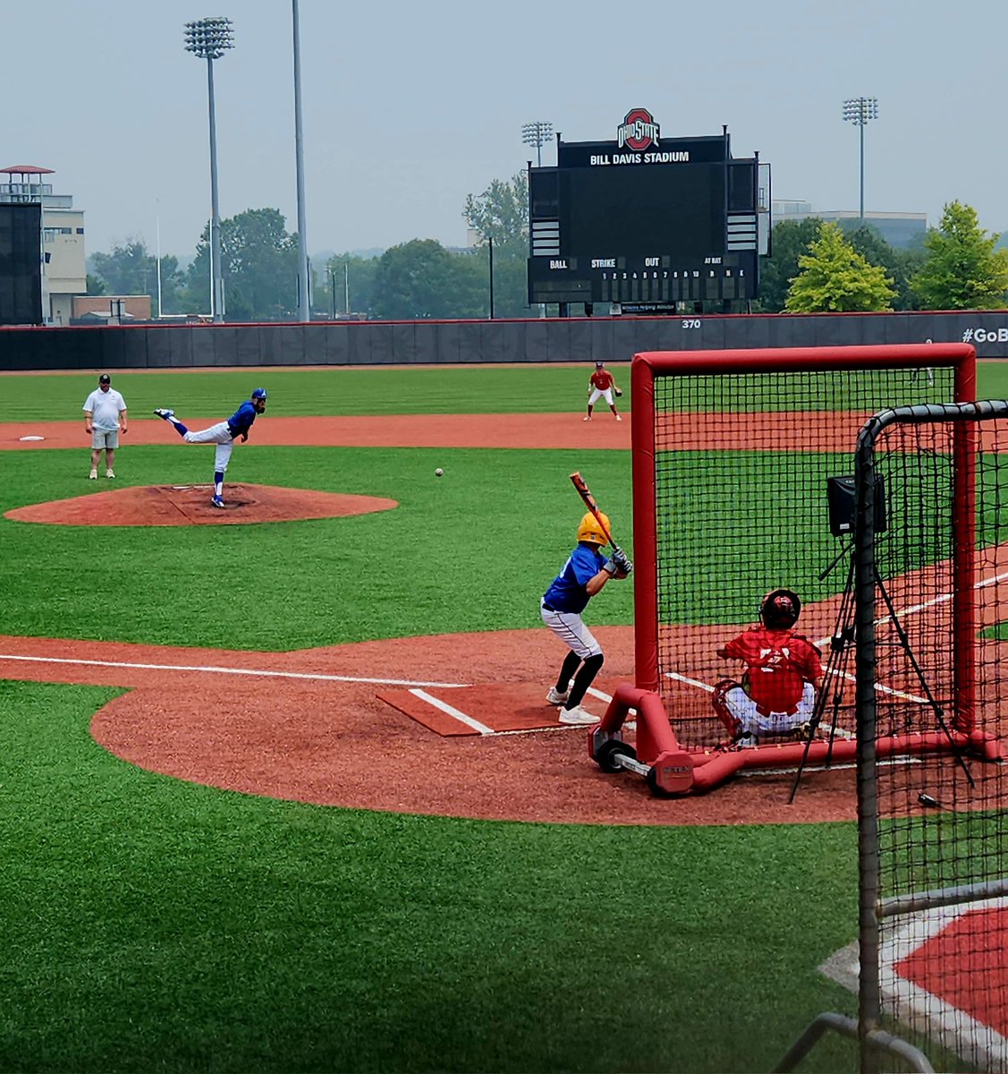 ★Munch Productions★ tweet media