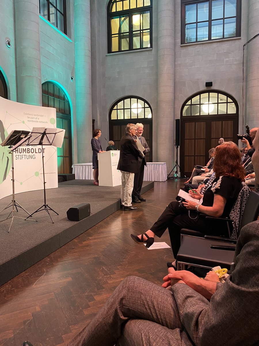 Congratulations to Jean-Louis Colliot-Thélène, mathematician and emeritus research director <a href="/UnivParisSaclay/">Université Paris-Saclay</a>, receiving an award from the <a href="/AvHStiftung/">Humboldt-Stiftung</a>!