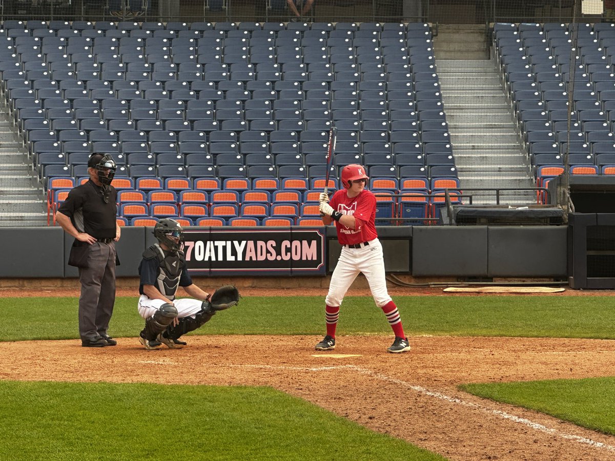 What an awesome experience to get to spend another day at the yard with these two young men! So Proud, can’t wait to see what the next step has in store for both of you. Thank you NEOBCA! 
#RiderPride #GIANTS