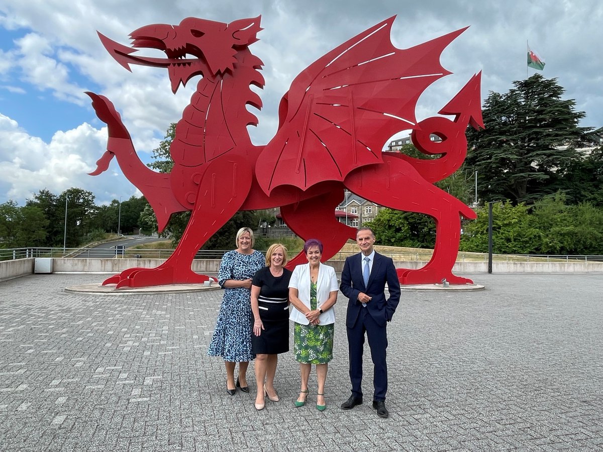 Ian Edwards tweet media