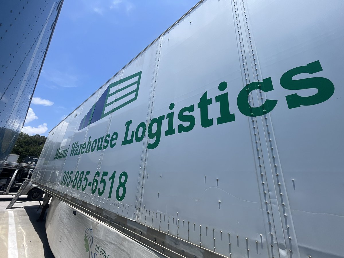 SignsAllSign's tweet photo. Custom Vinyls &amp; Decals for Miami Warehouse Logistics.  If you want to see more, follow us! https://t.co/ndhB0EDB92 #signs #sign #miami #vehicle #signmiami #vehiclewrap #vinyls #truckvinyl #truck #signage #signagedesign #designsignage #signlettering #signletters https://t.co/jbIzxNhqje