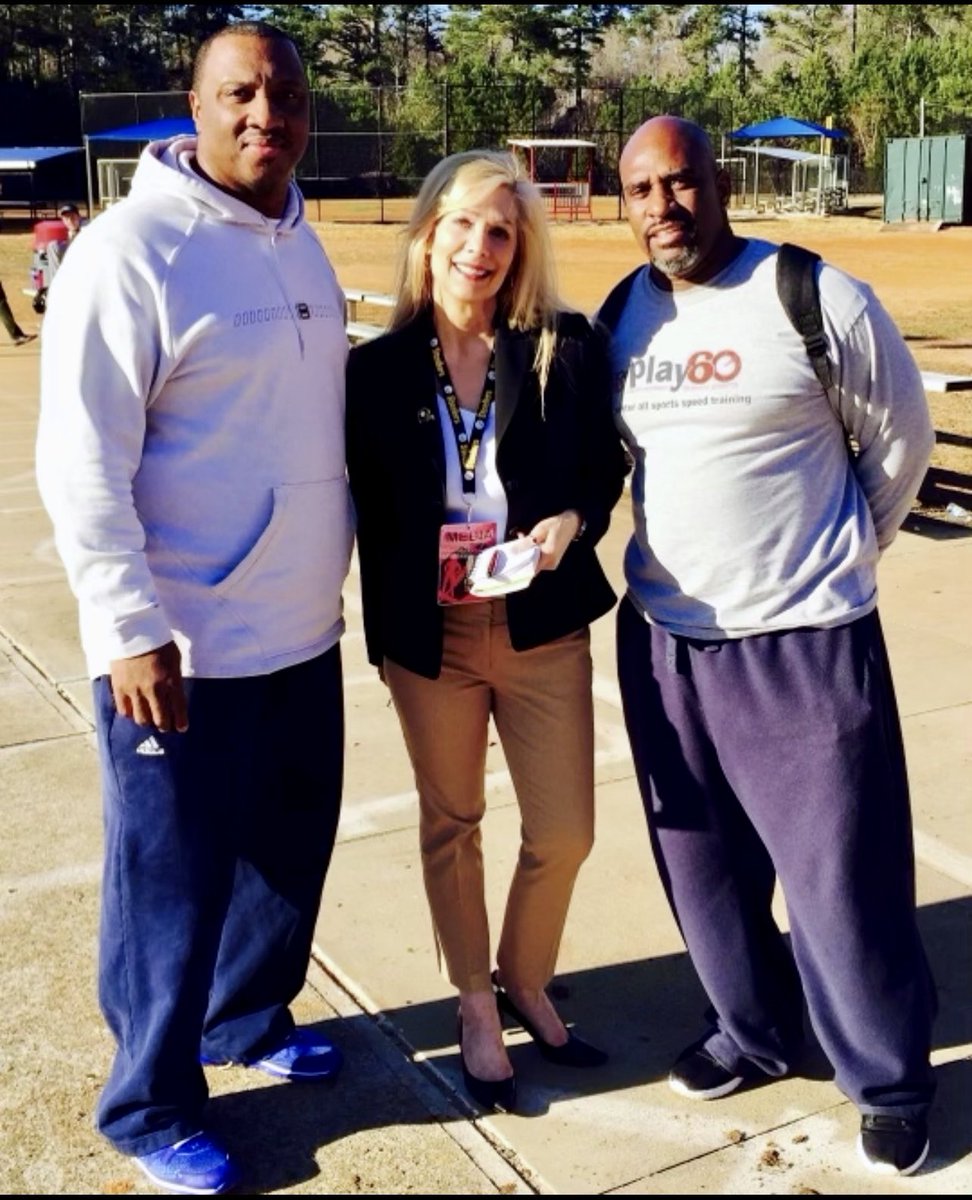 KaronCook's tweet image. ⁦@LonnieEstes⁩ @Milton ⭐️ Would love to have a quick phone interview w you about the 6/9/23 #TimLester “34 Day”. Pic: “Mo” Lewis while covering ⁦@NFL⁩ #Play60. I spent several days with Tim (at his home as well). Pls lmk if you are interested. #steelers #TheBusDriver