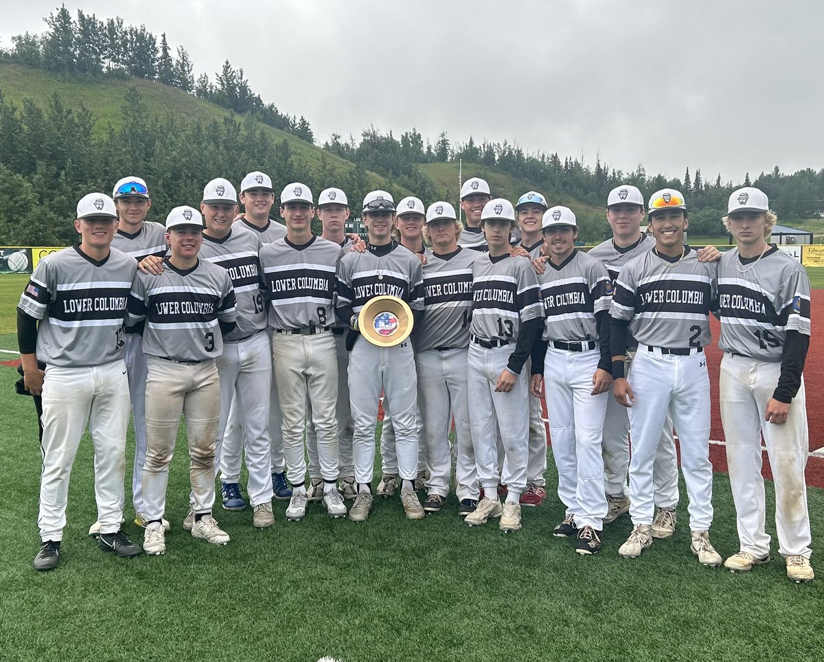 LC Baseball Club tweet media