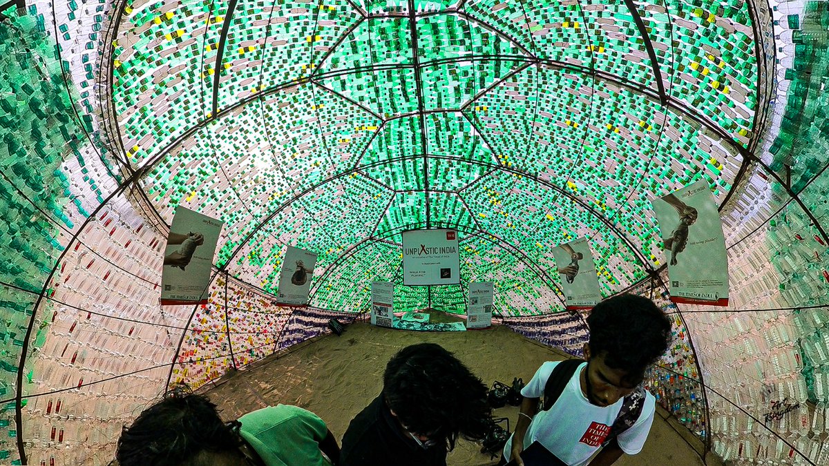 ThamizhachiTh's tweet photo. A stunning #plasticturtle artwork at Elliots Beach in Besant Nagar as a symbol of sustainability by @kinggowtham and team.
1/2 https://t.co/xUylrYTNFH
