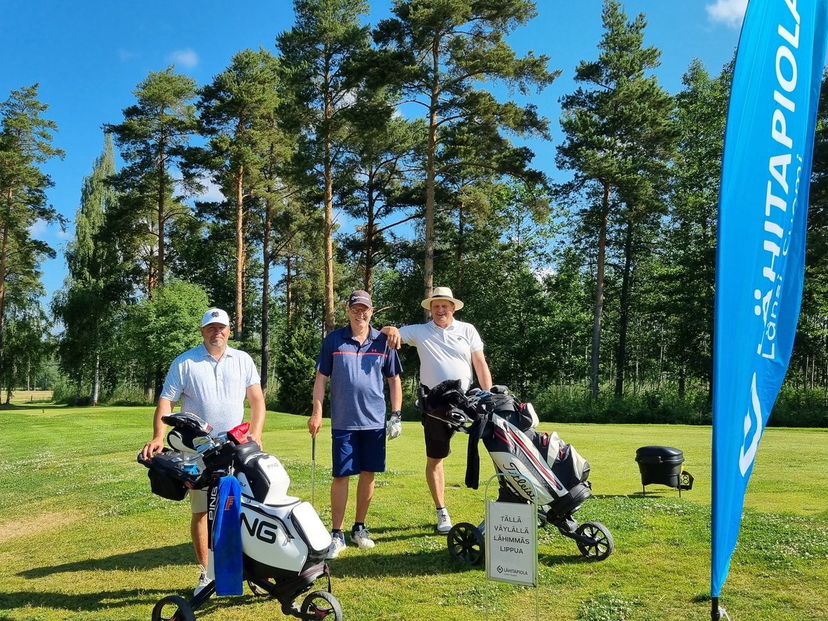 Olipas kiva päivä, pääsin tutustumaan golffin saloihin hienolla #Ukg kentällä <a href="/LT_Lansisuomi/">LähiTapiola Länsi-Suomi</a>  golfkisaajien kanssa!  Golfharrastus on vielä aloittamatta, mutta nyt tuli vahva kipinä ⛳️ erityiskiitos <a href="/HeinanenJokke/">Jokke Heinänen</a>, Rajamäki Mika ja Virtanen Jaakko #golf #uusikaupunki #kisa