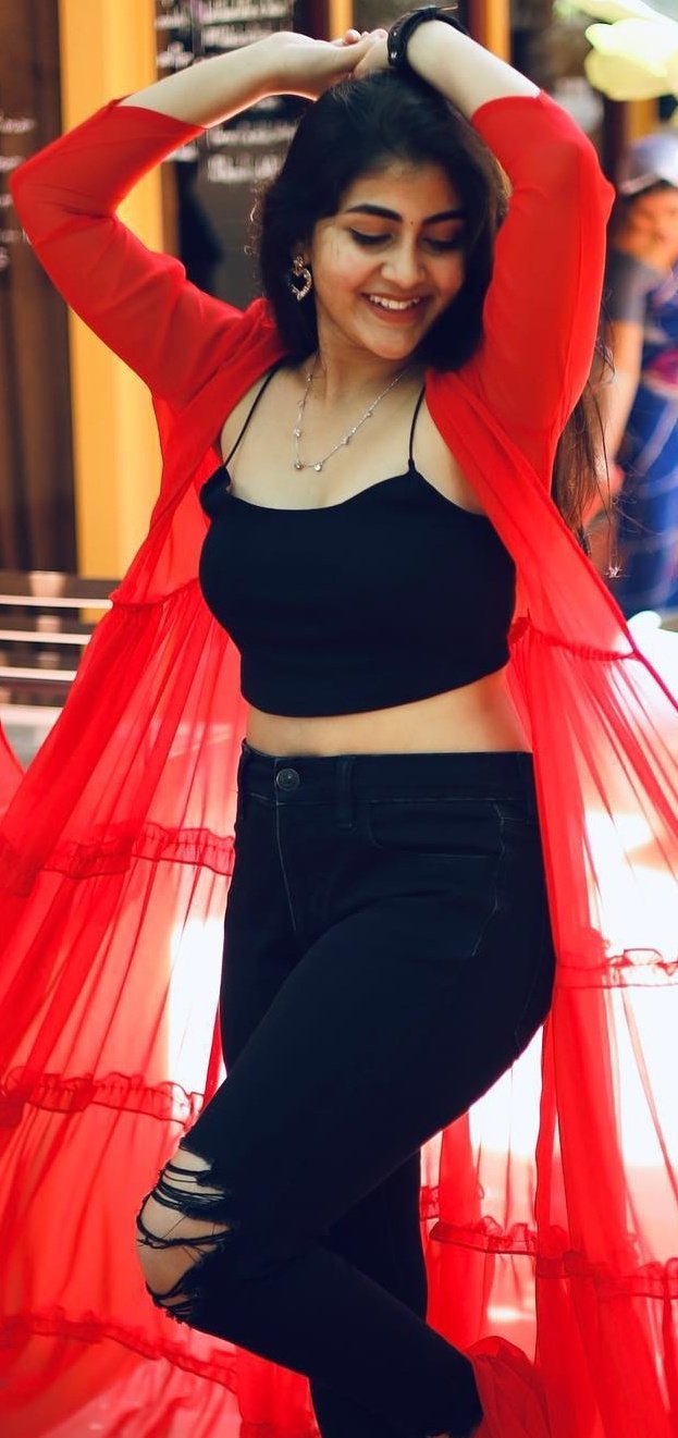 FzzC9gNacAI2QNo?format=jpg&name=large