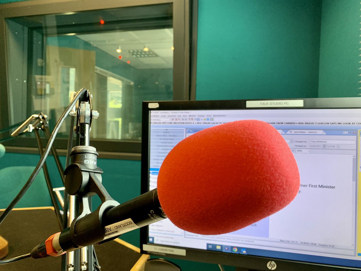 Fionasstalker's tweet photo. Back in the studio in Aberdeen I used to present #OutForTheWeekend in . What a joy ๐๐ป
On air at 4 with #Drivetime @BBCRadioScot https://t.co/fqBjAfzSnp