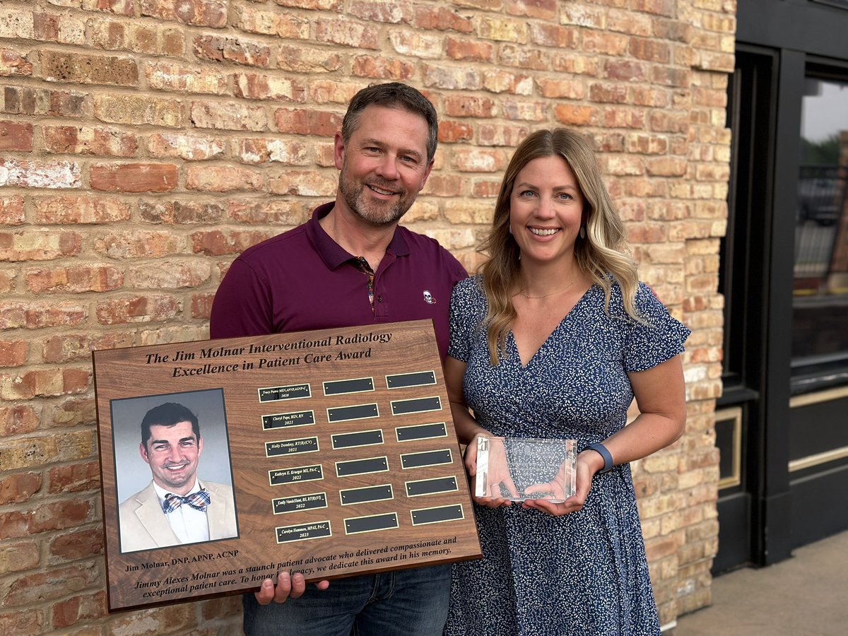 We continue to celebrate the legacy of our beloved colleague. The 4th annual Jim Molnar award for excellence in patient care in #irad was given to #advancedpracticeprovider Carol for her dedication to outstanding patient care <a href="/SirNP_PASection/">SIR NP and PA Section</a>
