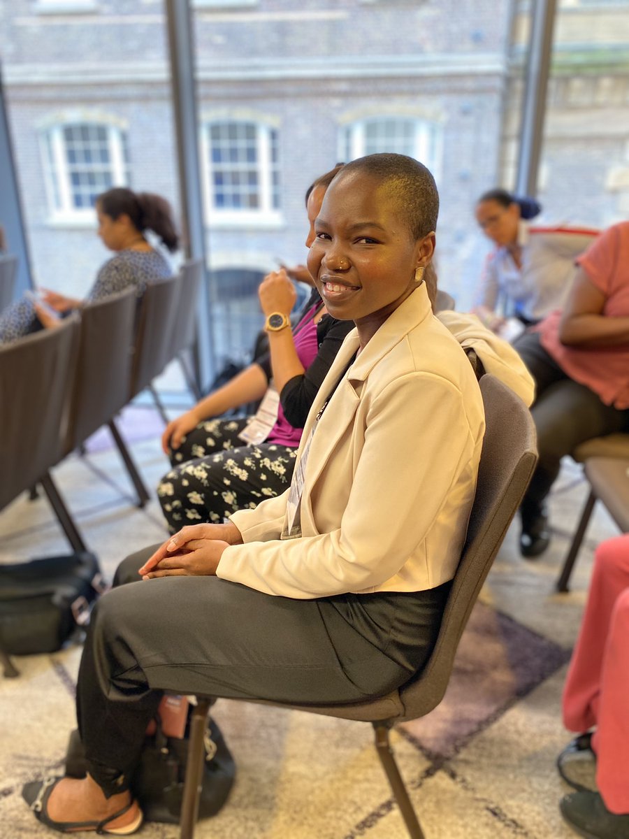 London Leadership Academy💙 tweet media