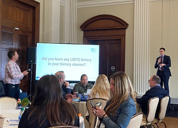 SMILELearning's tweet photo. Decompressing from back to back conferences and had to share this amazing resource: https://t.co/Fyioy4eVxu
Thanks @techlearning for shining the light on so many important topics. #Unerased #TechLeadership https://t.co/NRU0N2UUpP