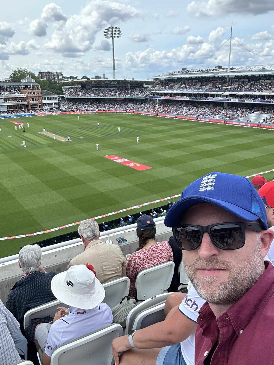 Rich, one of our players, is at Lord's watching The Ashes - we're kinda jelly but frankly, I'd rather watch any sports on TV from my own couch xD
