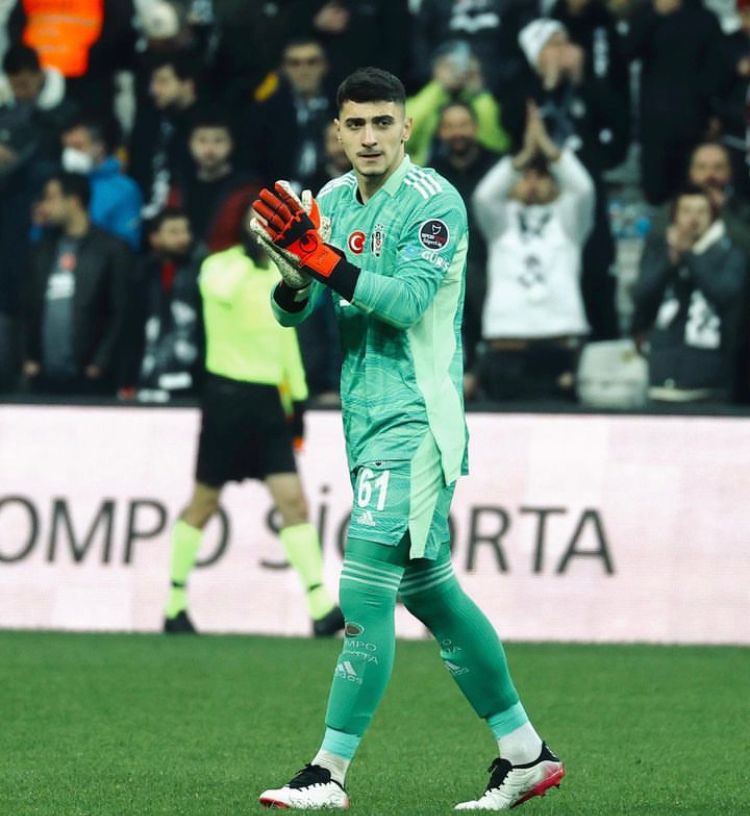 ÖZEL | Beşiktaş, tecrübe kazanmasını istediği Emre Bilgin’i 1 sezonluğuna Karagümrük’e kiraladı.

📌 2004 doğumlu Emre Bilgin’in, Beşiktaş ile Haziran 2025’e kadar sözleşmesi bulunuyor.