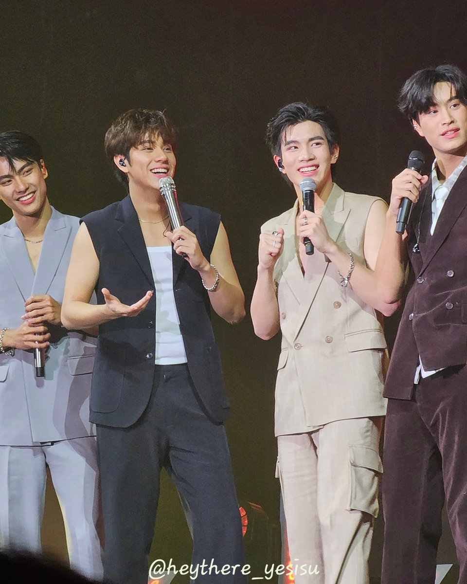 heythereyesisu's tweet photo. ON&G4✨️✨️✨️
#GEMINIFOURTH
#OHMNANON
#LOLFANFEST2023
#LOLFANFEST2023D2
#LOVEOUTLOUD
#LOVEOLUTION
#OHMPAWAT
#NANON_KORAPAT
#OHM
#NANON
#GEMININORAWIT
#FOURTHNATTAWAT
#GEMINI
#FOURTH https://t.co/H4zVdPdFk4