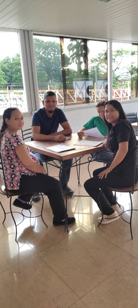 IncretGuarico's tweet photo. #29Junio Junto al equipo @InpsaselGuarico @IncretGuarico en esta oportunidad visitamos la policlínica San Juan informando sobre los planes competente a la institucionalidad con los trabajadores y trabajadoras.
@NicolasMaduro
@torrealbaf https://t.co/Iub186oXl2
