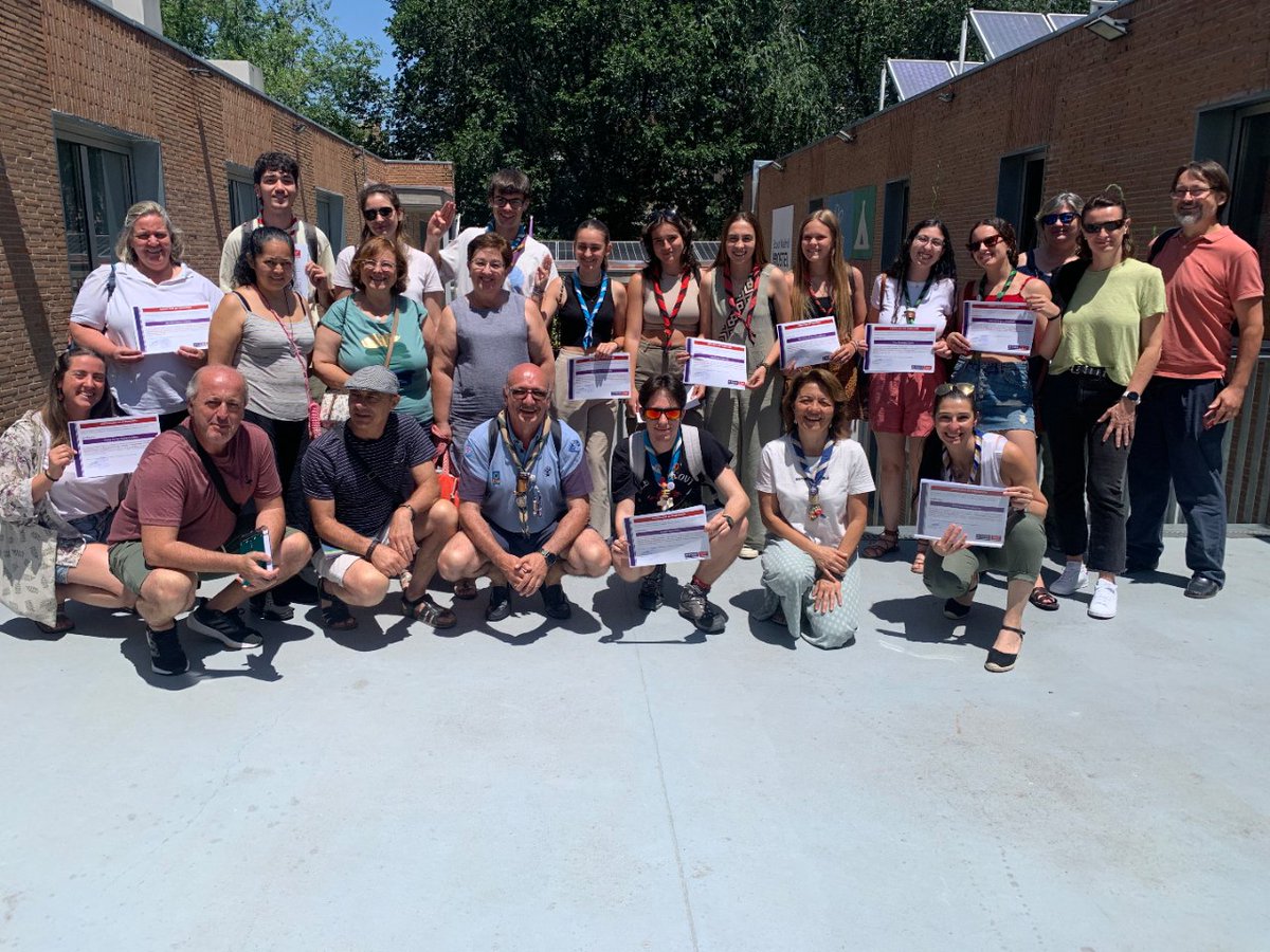 El pasado sábado 24 disfrutamos de la formación de Manipulador/a de Alimentos para estar preparados de cara a los campamentos. ¡Muchas gracias Pilar por compartir con nosotros todas tus experiencias y conocimientos!