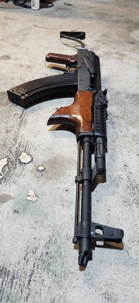 henry_Pringles's tweet photo. Picked up a Wasr last week and add some Romanian furniture. https://t.co/pPzfTH4FdZ