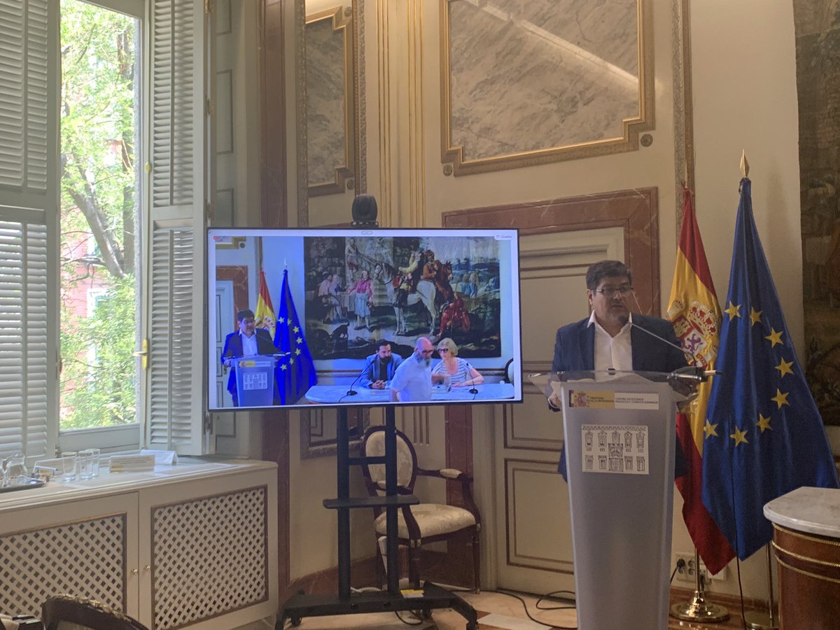 TransparenteGob's tweet photo. Desde Aragón @raulolivan y @Anabelbeltrg / @laaab_es nos explican la rendición de cuentas de VISUALGOB del @GobAragon 

+ info https://t.co/g3pZWwCsnZ https://t.co/HpOFpg8aQP