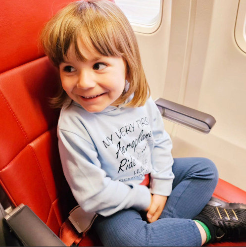 jet2tweets's tweet photo. Smiles all around for Hunter's first flight! 😄🛫

Who else has recently been on their first Jet2 getaway? 

Drop your pics below! 📷

📸 Mumma_and_hunter on Instagram

#Jet2SomewhereNew #Jet2FirstFlightClub #FirstFlight https://t.co/JwJ5B3aU9p