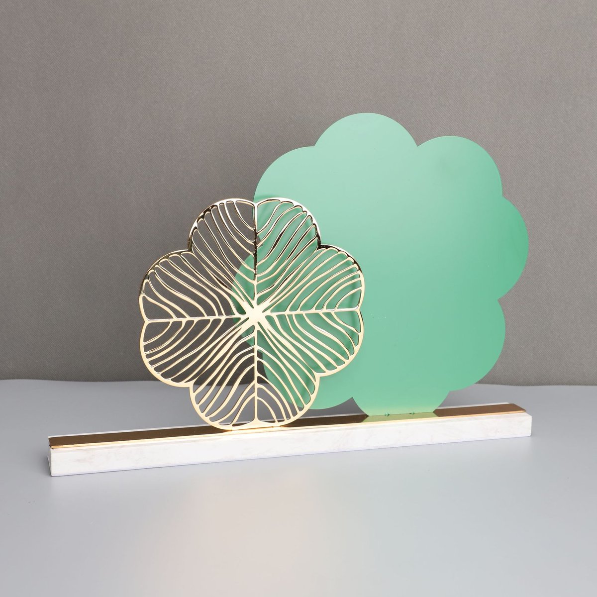 evelynhomedecor's tweet image. Put some spring color indoor, creative green leaf statue for table decor, no one can take eyes of it.

More designs please kindly contact us at whatsapp 008618818843514,welcome your inquiry😄 

#evelynhomedecor #greeninteriors #springtheme #springdecor #metaldecor