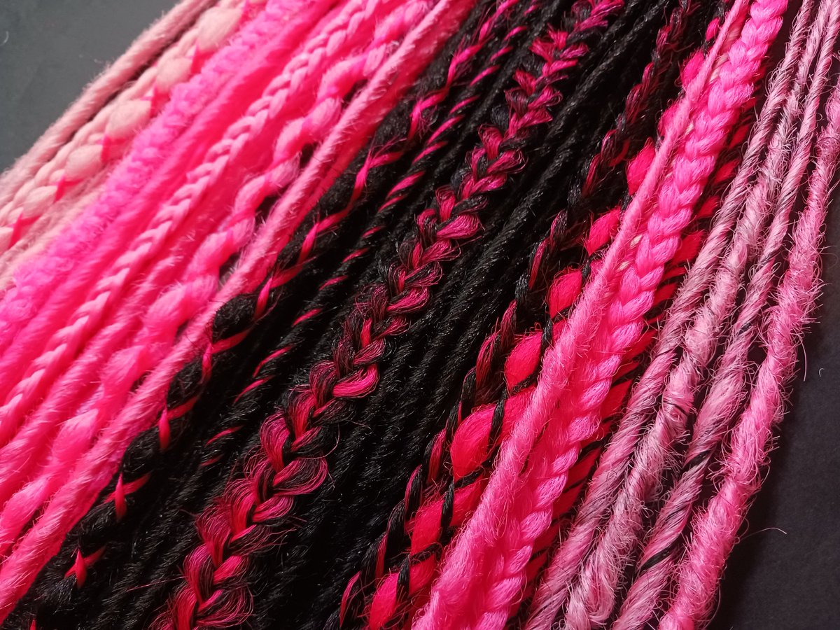 K_Dreadlocks's tweet image. Thanks for the kind words! ★★★★★ "Love my locs! They were exactly what I wanted and the customer service was fantastic! ❤️" jme852 etsy.me/44pZKie #etsy #dreadextensions #dreadlockextensions #hairextensions #syntheticdreads #syntheticdreadlocks #fullset #double