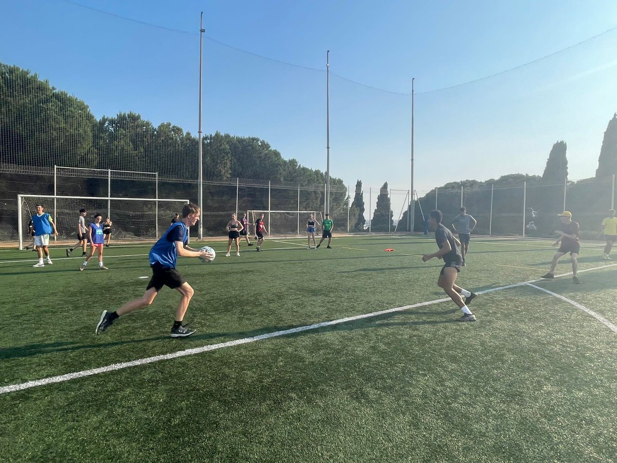 Two worlds full of potential: this week the computing learners from #WiganLeighCollege visited the esports centre <a href="/TemploEsports/">EL TEMPLO ⛩️</a>  and pitched their own business ideas, while the sports students presented their event ideas and tried out different sports.