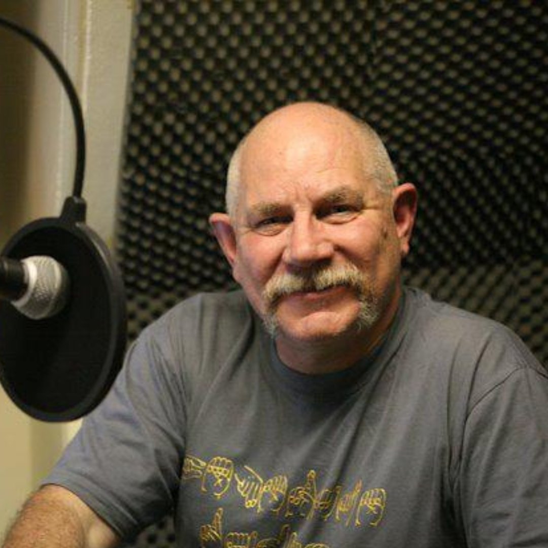 RadioVault's tweet photo. Coming up this evening:
17:00 Thursday Therapy w/ Jabs
18:00 Views From The Edge w/ Donald Strachan
And more over @ https://t.co/NYhygsM9tt
#radio #onlineradio #music #ukdjs #scotlandmusic #newmusic #radiopresenter
#housemusic #indiemusic https://t.co/1b70NnyXV8
