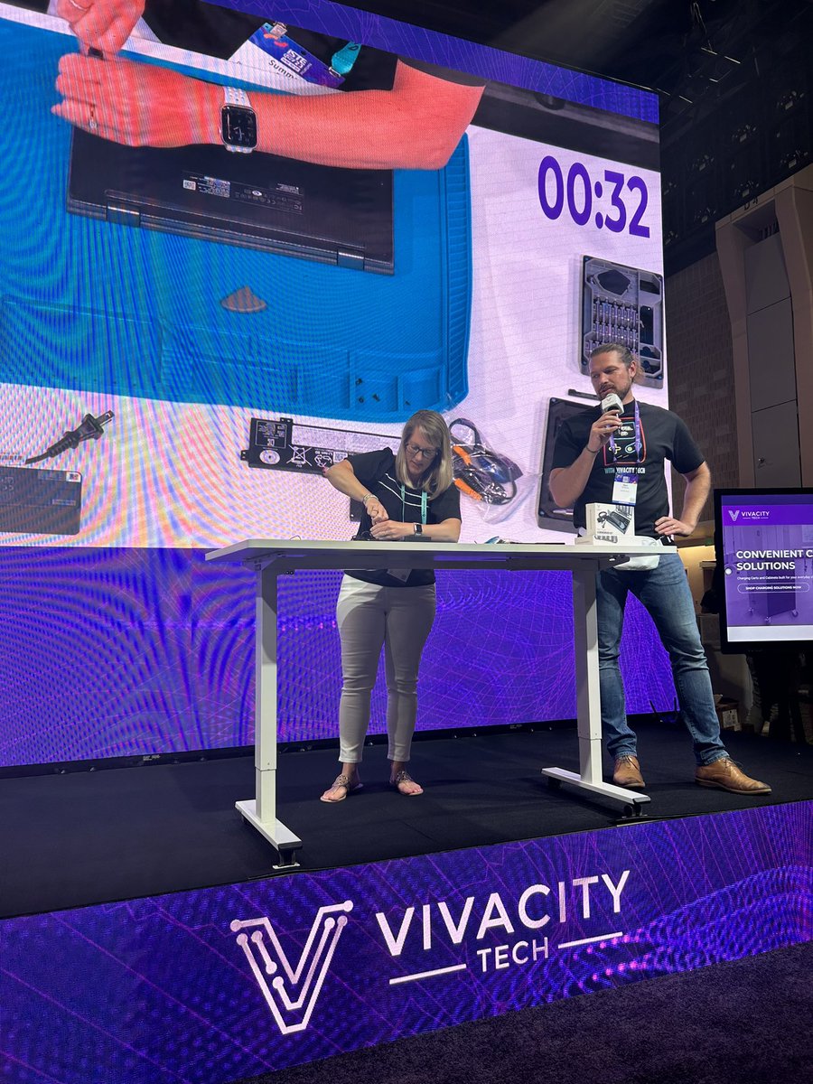 ectyson22's tweet image. Daniel Thompson and @CarrieJoWallace  said it best at ISTE 2023... “If you plan a lesson and it isn’t fun for you, then imagine how the students feel about that lesson.”  Pretty much sums up an amazing conference! @ISTEofficial @ronclarkacademy