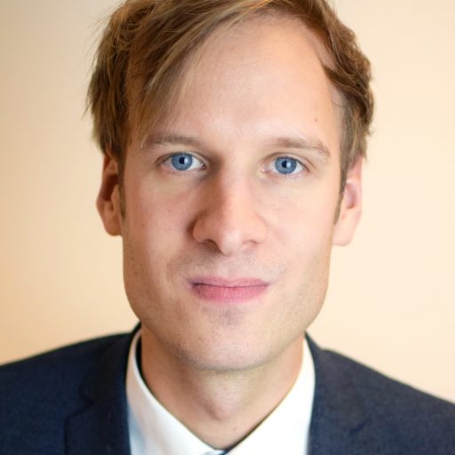 Verfassungsblog (@verfassungsblog) on Twitter photo Der Fall #Pudding zeigt erneut: § 126a StGB hat konkrete Schwächen.
CHARLOTTE KORENKE, MARIUS KÜHNE und SEBASTIAN GOLLA über eine weitere Facette der Demo in Leipzig und einen zu unbestimmten Strafrechtstatbestand.
verfassungsblog.de/gefahrdung-via…
@charlottekorenke
<a href="/mariuskuehne/">mariuskuehne</a>
@sgpqr Der Fall #Pudding zeigt erneut: § 126a StGB hat konkrete Schwächen.
CHARLOTTE KORENKE, MARIUS KÜHNE und SEBASTIAN GOLLA über eine weitere Facette der Demo in Leipzig und einen zu unbestimmten Strafrechtstatbestand.
verfassungsblog.de/gefahrdung-via…
@charlottekorenke
<a href="/mariuskuehne/">mariuskuehne</a>
@sgpqr