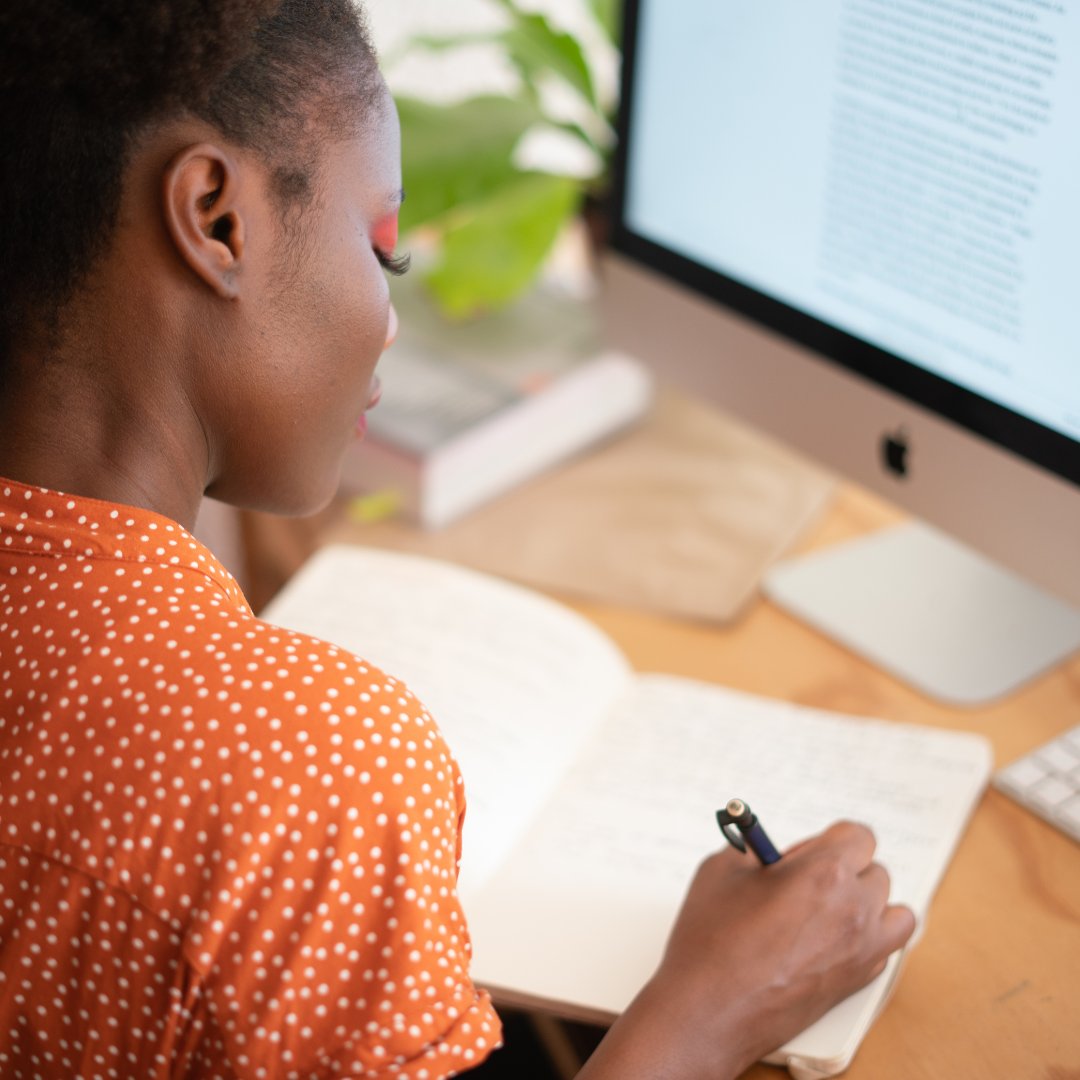 UBCExtended's tweet image. Take our Writing Well: Grammar course starting on July 4. By the end of the course, you'll be able to correct grammatical errors in your writing and produce clear, consise prose.

Register here: bit.ly/3XpyvlE

#LearnGrammar #EffectiveCommunication #UBCExL