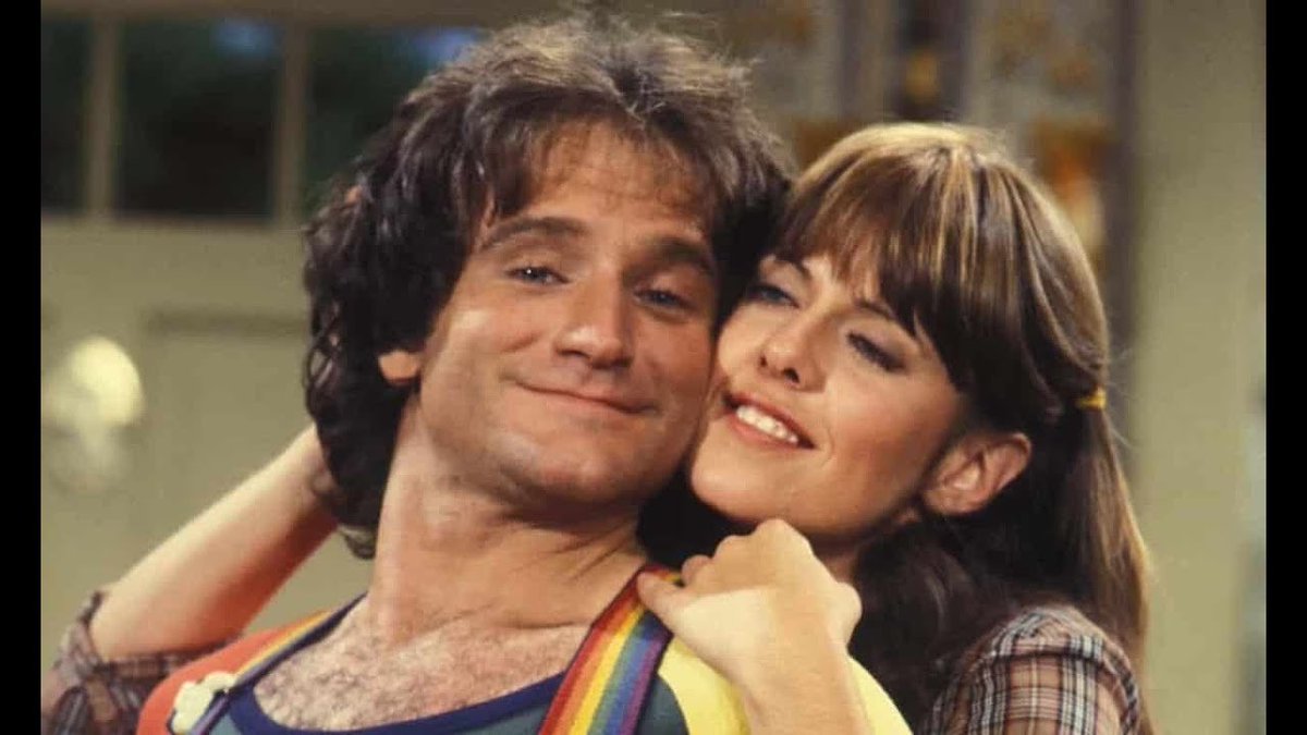 GenTuboCatodico's tweet photo. #29giugno
#CuriositàTV
torna rubrica curiosità
#MORKeMINDY 1di2
in TV
1979 - 1^2^ stag. RAI
1984 - 1^...4^ stag. Italia1
Cambiano quindi voci doppiaggio da stagione 2 (rai) alla 3 (mediaset)
Su voce Mork si nota parecchio, troppo!
Crisi da 2^st per decisioni contorte produzione https://t.co/9mBW1IhkLo