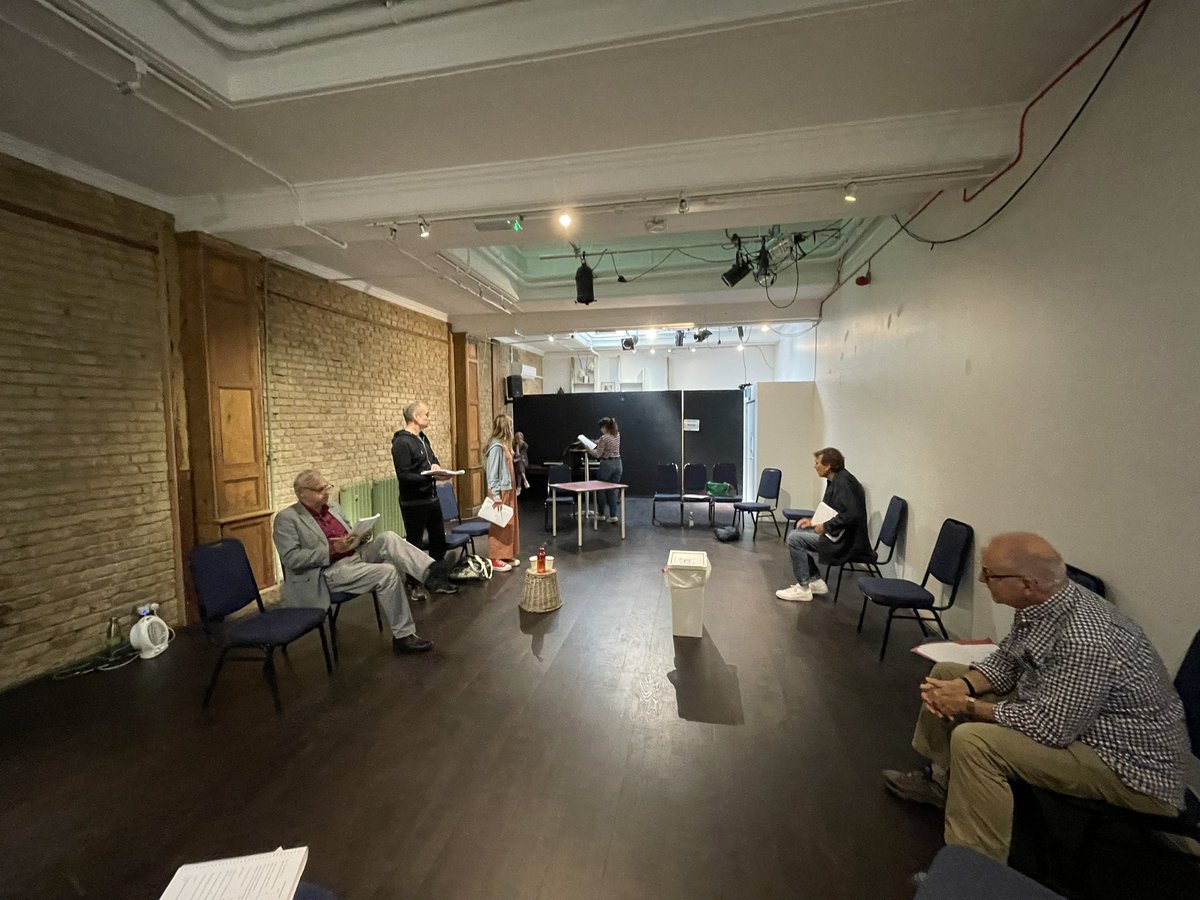 FortuneRare's tweet photo. First day of rehearsals for From This Day Forward by Nicolas Ridley…and great to have the playwright in room too. 
#Barnes
#fringetheatre https://t.co/I8sDQDJPIb