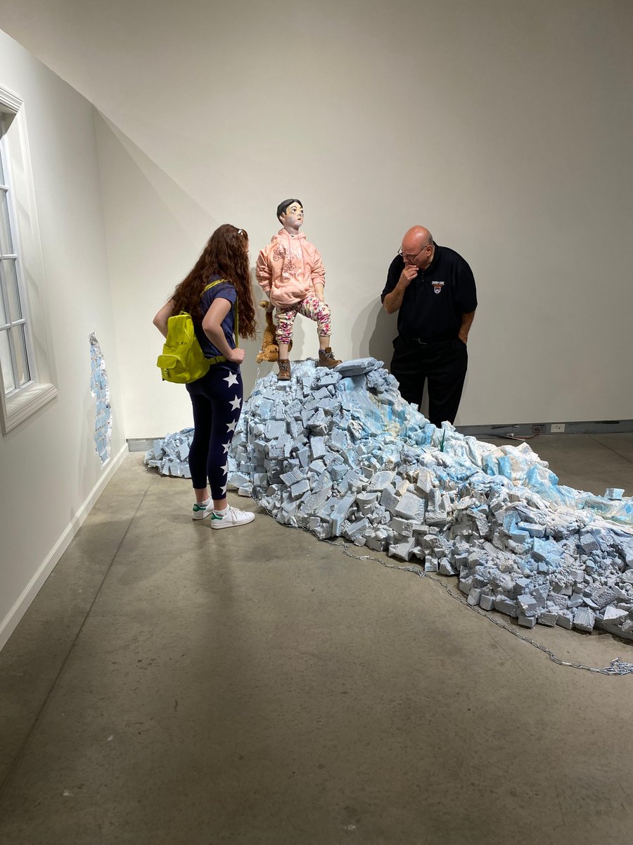 SSASummer's tweet image. Last week #SSASummerSchool students in Roy Parlour's glass class visited @pghglasscenter and @SCCPgh gaining inspiration from demonstrations, exhibits &amp;amp; lectures. They then crafted incredible pieces in class like stained glass earrings and an ornate glass &amp;amp; copper piece. 🎨