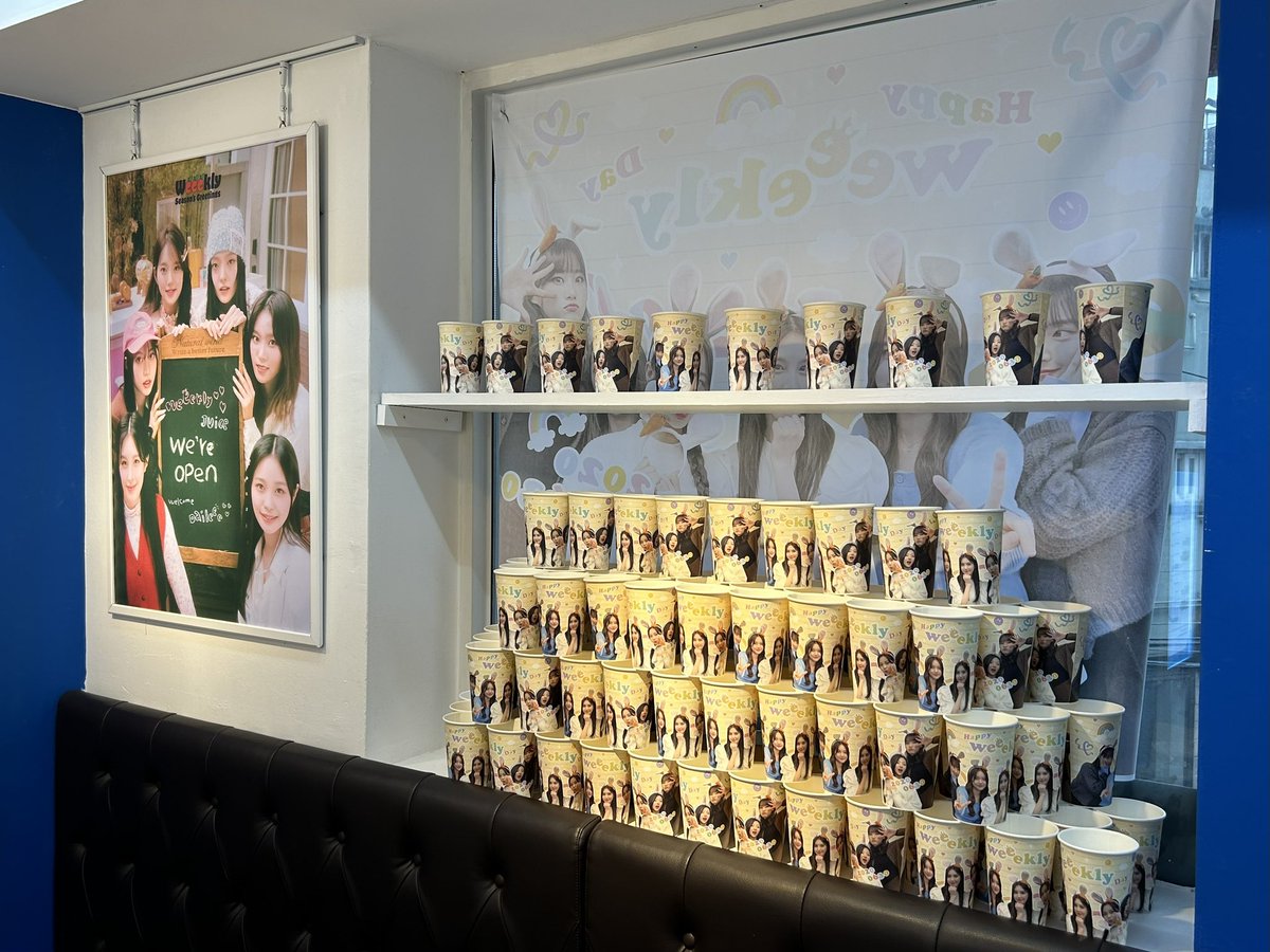 podoal_official's tweet photo. #포도알EVENT
💝#위클리 #Weeekly
🎁데뷔 카페 이벤트 (#카페픽 한정 프레임 + 응원보드)
📆6/30(금)~7/2(일)
📍#카페픽 서울 마포구 와우산로15길 40

#위클리_3주년_축하해
#포도알
로 생일 카페 인증시
추첨으로 포도알을 드려요💛

#이수진 #먼데이 #박소은 #이재희 #지한 #조아 #데일리 #Daileee https://t.co/sNQlPlKV0h